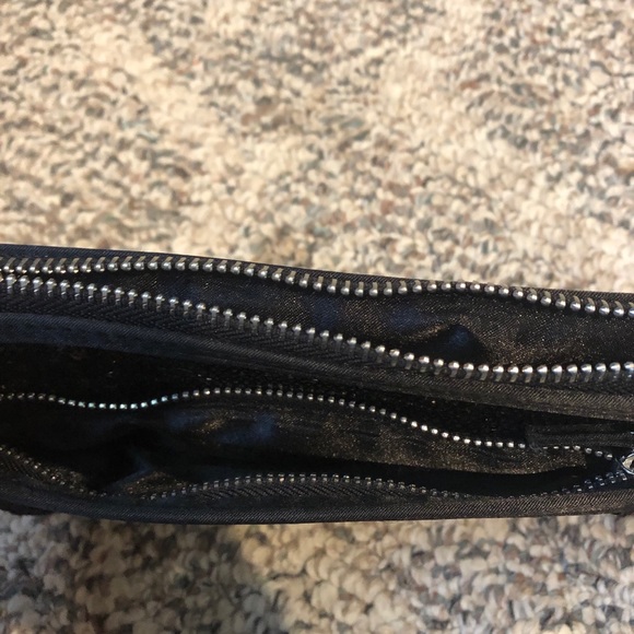 Victoria’s Secret clutch - Picture 2 of 3